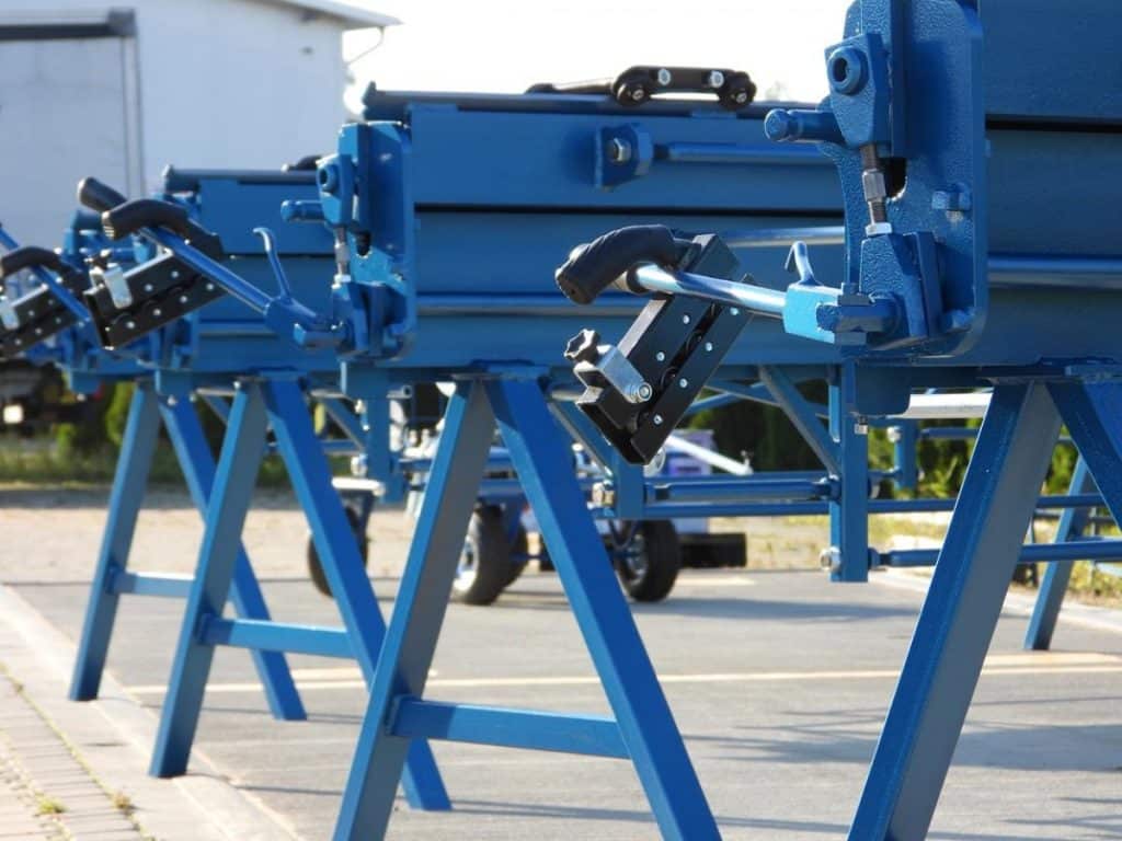 BiegemaschineMaschinenfrDachdeckerBlechbearbeitungsmaschinenHandfalzmaschineGlattwalzmaschineBlechbearbeitungsmaschinenfrBlechSchereWulstdreherHandfalzmaschine x