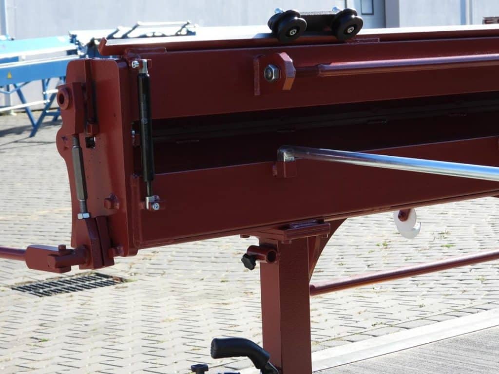 BiegemaschineMaschinenfrDachdeckerBlechbearbeitungsmaschinenHandfalzmaschineGlattwalzmaschineBlechbearbeitungsmaschinenfrBlechSchereWulstdreherHandfalzmaschineabkantbank .d x