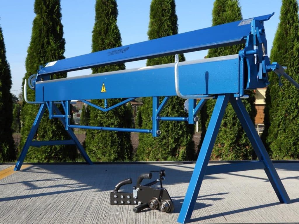 BlechbiegemaschineGlattwalzmaschineWulststabMaschinenfrDachdeckerGlattwalzmaschineMaschinenfrSpenglerfrBlechSchereWulststabWulstdreherabkantbank.de  x