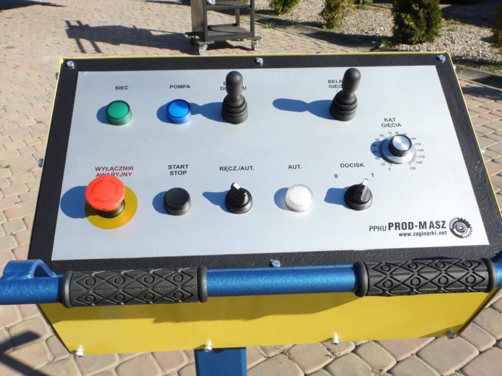 HalbautomatischeAbkantbankKantbankPRODMASZBiegemaschinemshop.abkantbank  x