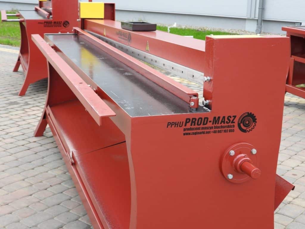 TafelscheremSchlagschereGuillotineMetallschereAbkantbankProdMaszwww.abkantbank.de  x